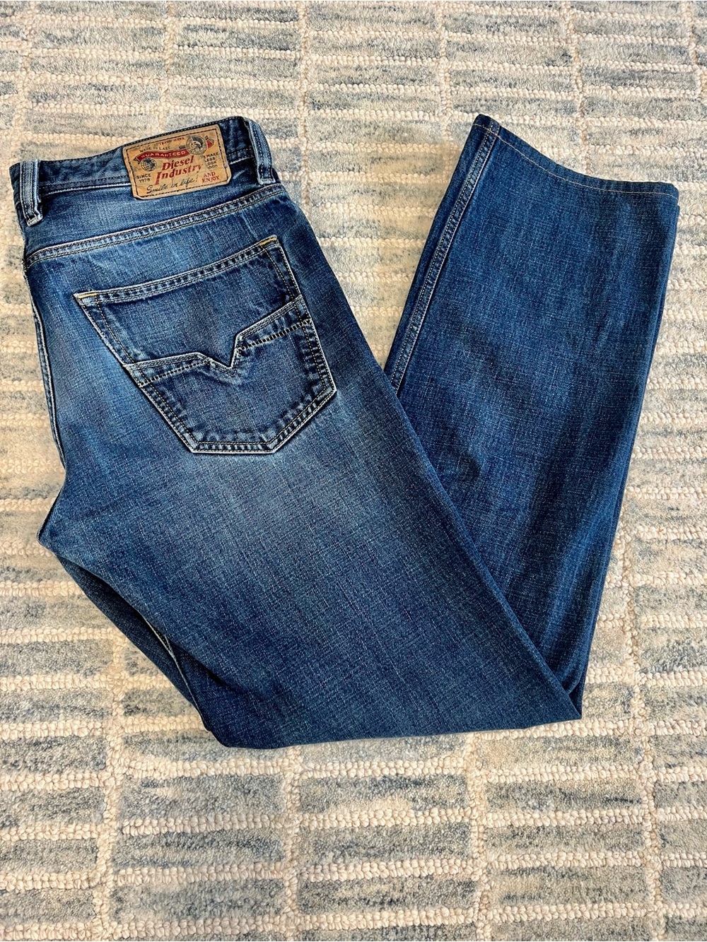 Diesel Men’s Larkee-Relaxed Dark Blue tag 33x34, hemmed to 32.5